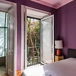 Lost :: Avenida House Lissabon