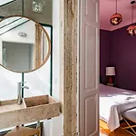 Lost :: Avenida House 3* Lissabon