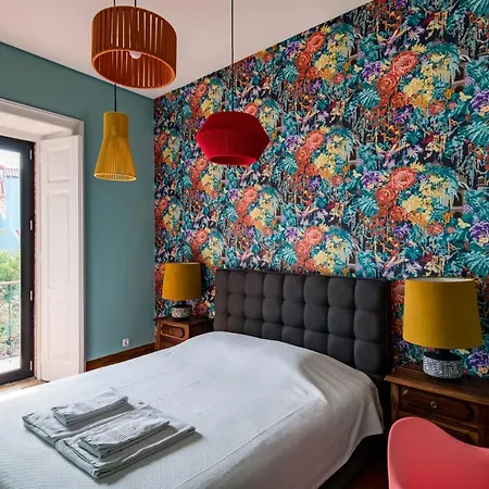 Lost :: Avenida House 3*